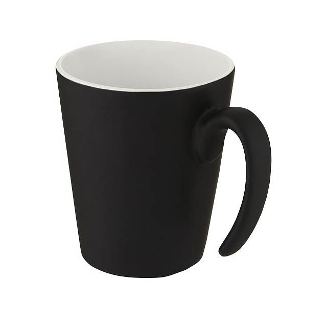 Oli 360 ml ceramic mug with handle - black