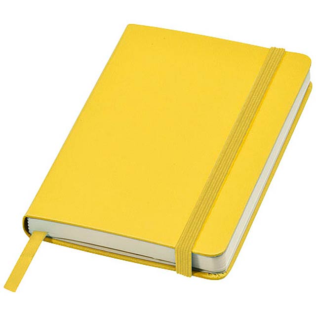 Exkluzivní design. Klasický zápisník v pevných deskách (formátu A6) s elastickým zapínáním a 80 listy (gramáž 80 g) linkovaného papíru, ideální pro psaní poznámek. Roztažitelná kapsa na zadní straně pro drobné poznámky. V dárkovém obalu Journalbooks.  - žlutá - foto