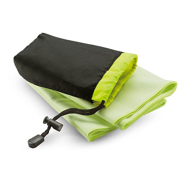 Sports towel in nylon pouch  - green