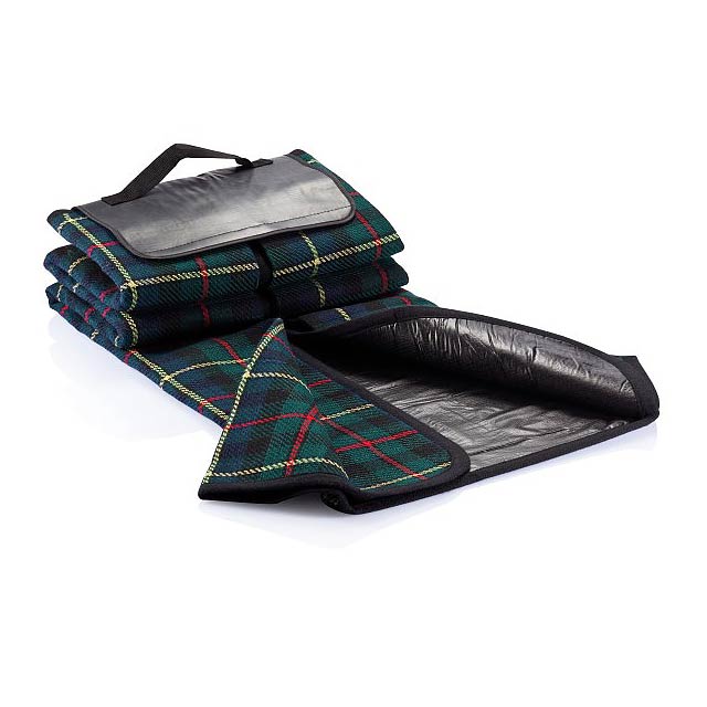 Tartan picnic blanket - 