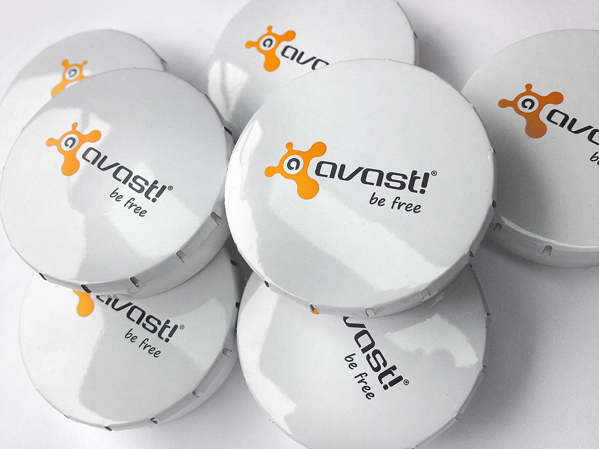 Werbe-Clic-Clac-Dose mit Pfefferminz und avast! be free Aufdruck