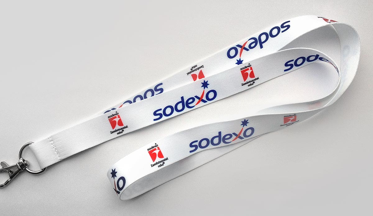 Reklamní bílá šňůrka na krk s potiskem loga Sodexo