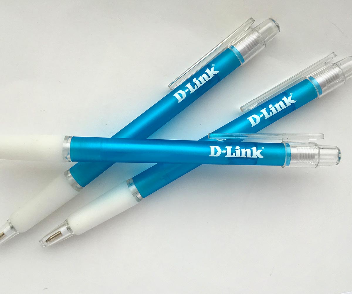 Reklamní modrá plastová kuličková pera s potiskem loga D-Link