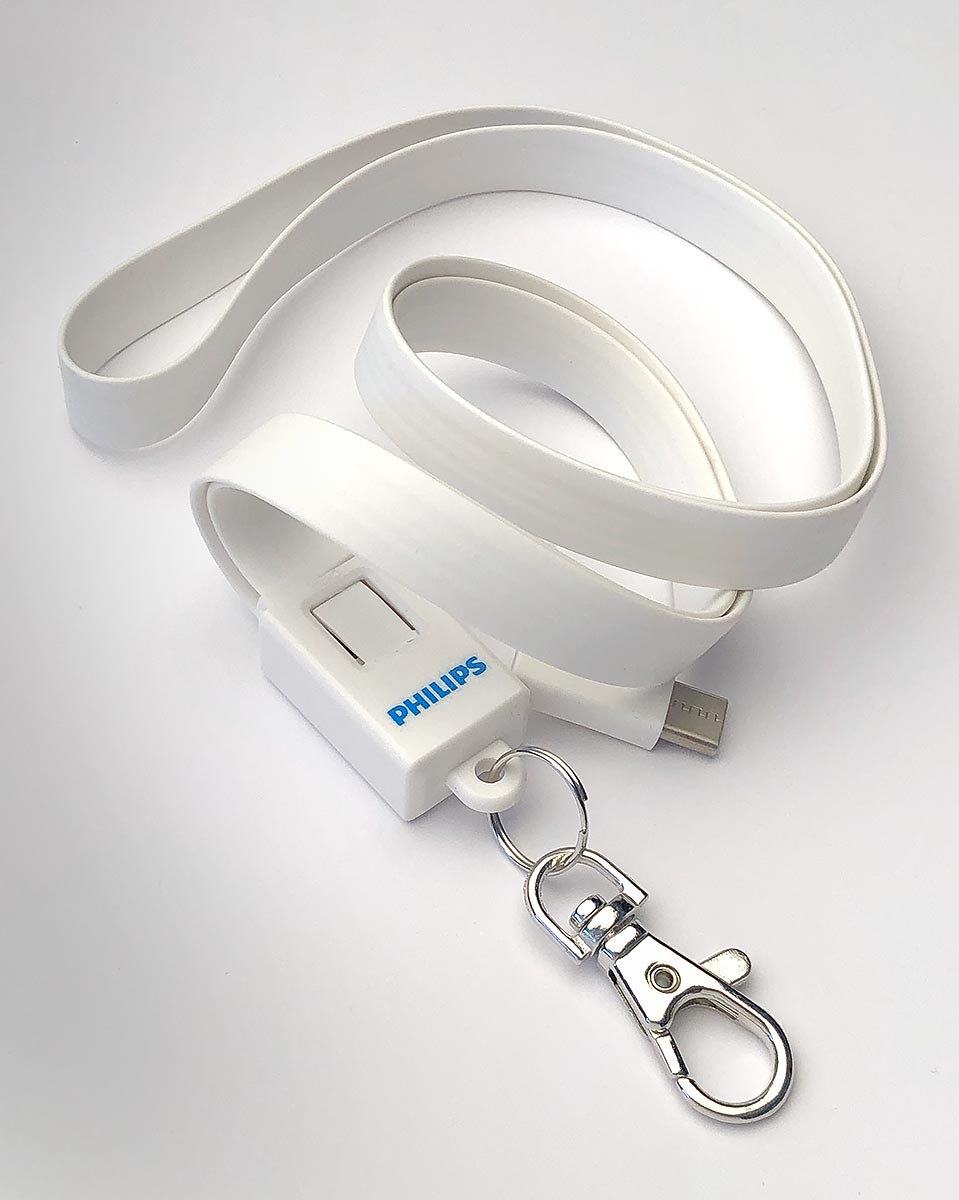 Reklamní bílá šňůrka na krk s nabíjecím USB kabelem a potiskem loga Philips