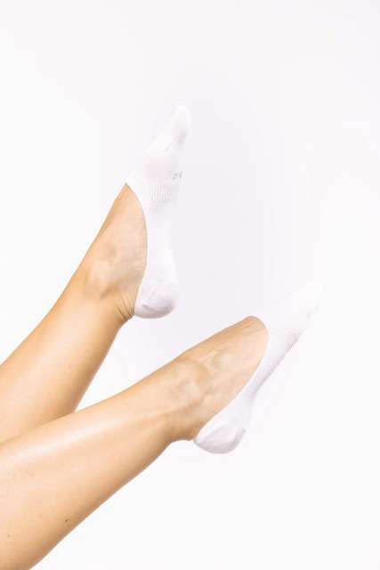 Kariban Invisible Sneaker Socks - white