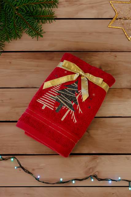 Olima Christmas Towel - Pines - červená