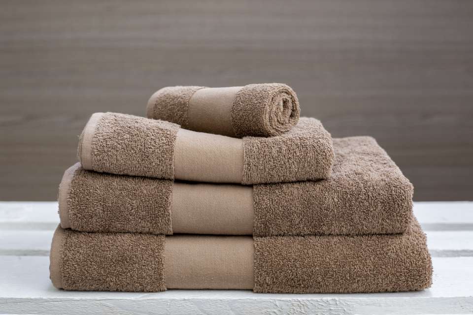 Olima Olima Classic Towel - hnedá