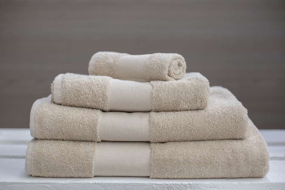 Olima Olima Classic Towel - hnedá